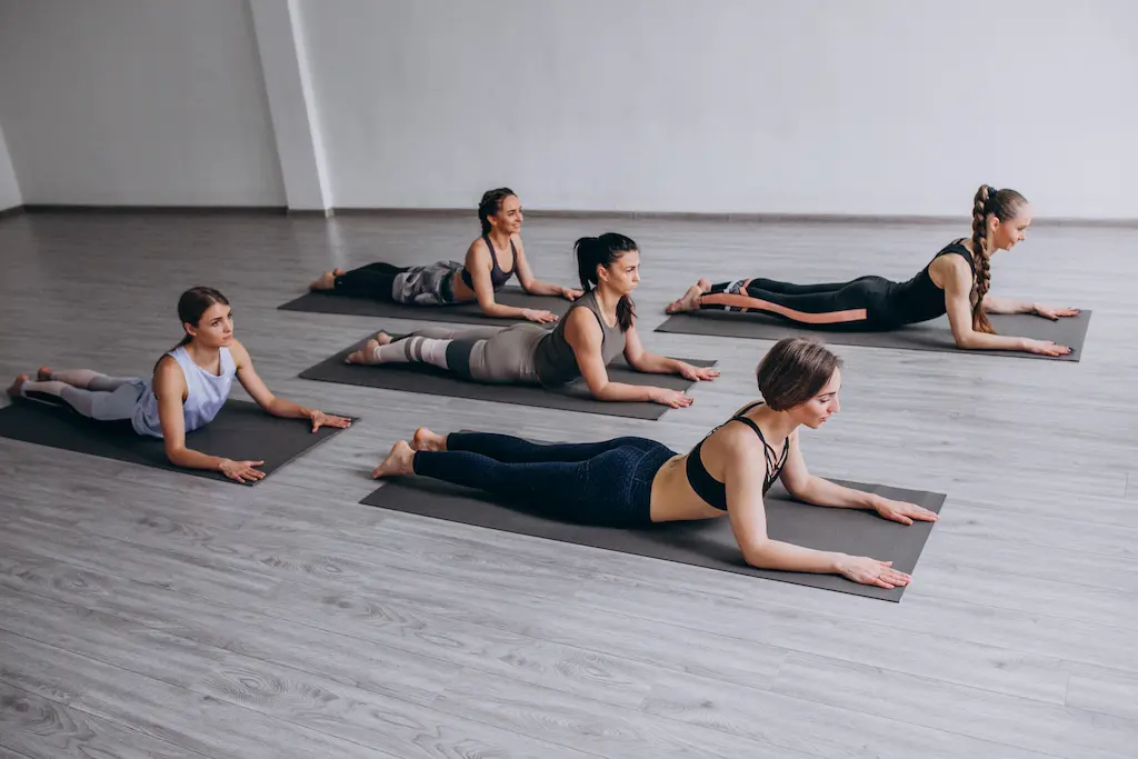 Clases grupales de yoga